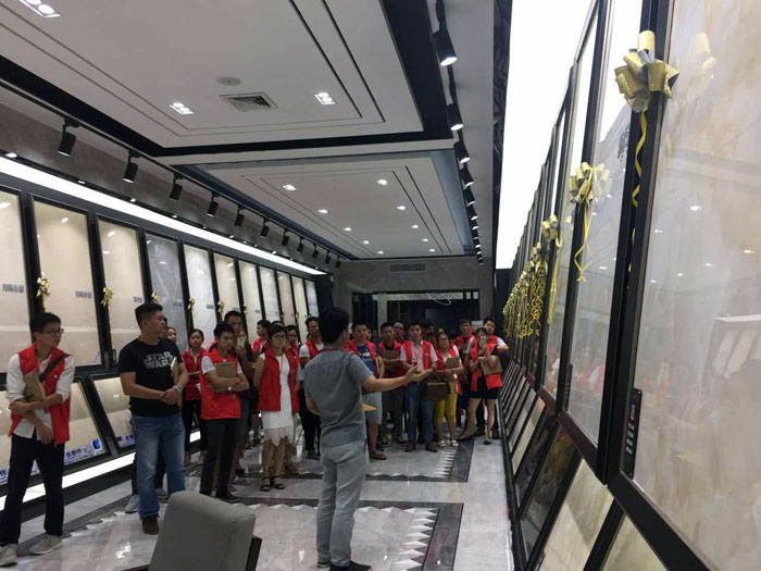91香蕉视频在线下载陶瓷磚 三百大粵戰 店長特訓 瓷磚代理 陶瓷一線香蕉成人APP在线下载